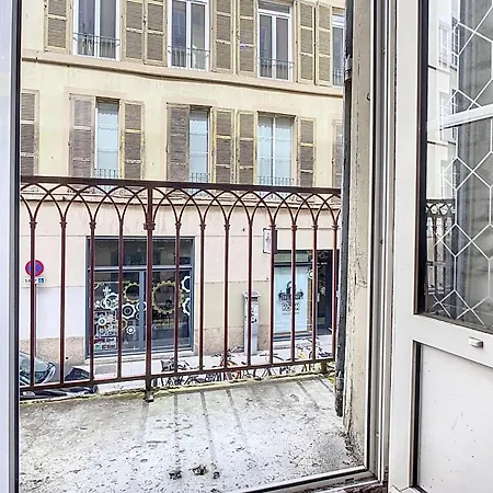 #ic Le Gryffondor Apartment *
